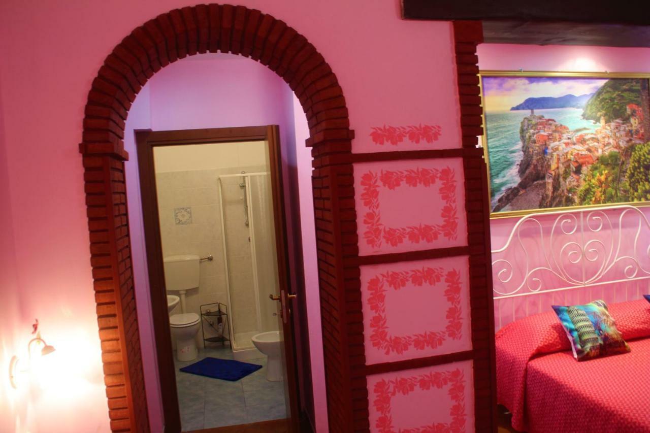 B&B Teodora Gaggi Exteriör bild