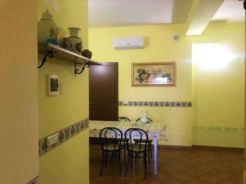 B&B Teodora Gaggi Exteriör bild