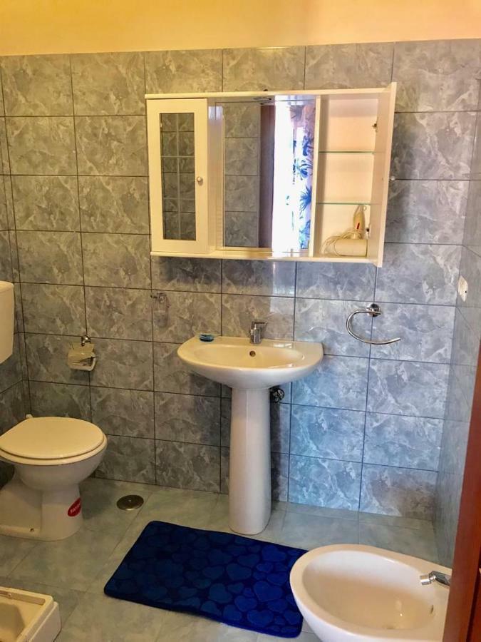 B&B Teodora Gaggi Exteriör bild